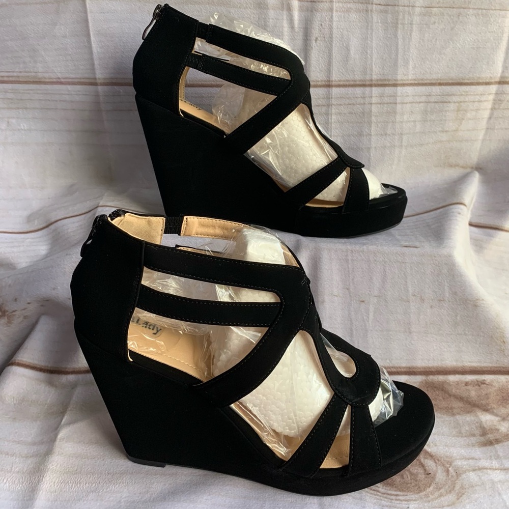 Mila Lady Lisa Black Heel Zipper Back Size 10